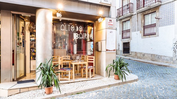 Alto do Bairro TAPAS BAR