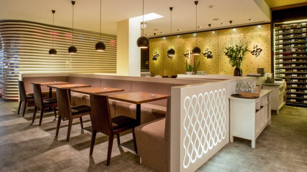 Avenida Sushi Café