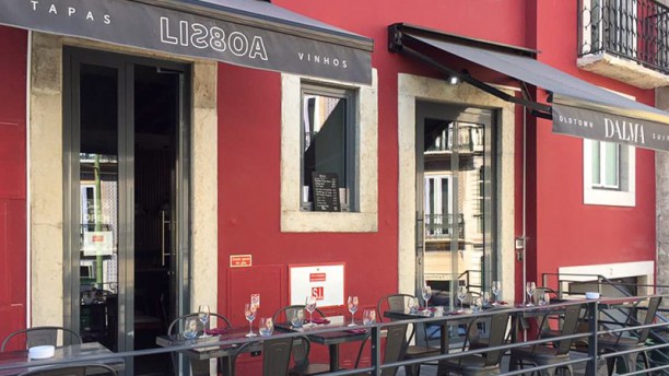Lisboa Dalma Old Town Suites
