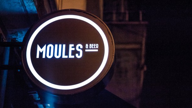 Moules & Beer