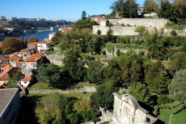 Os 9 melhores pontos turisticos para conhecer e visitar em Monumentos no Porto